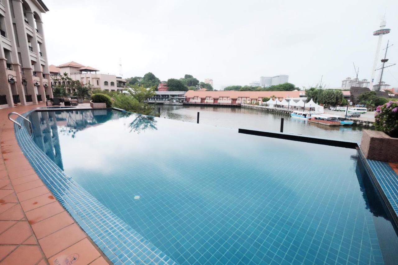 Luxury On Melaka River Exterior photo